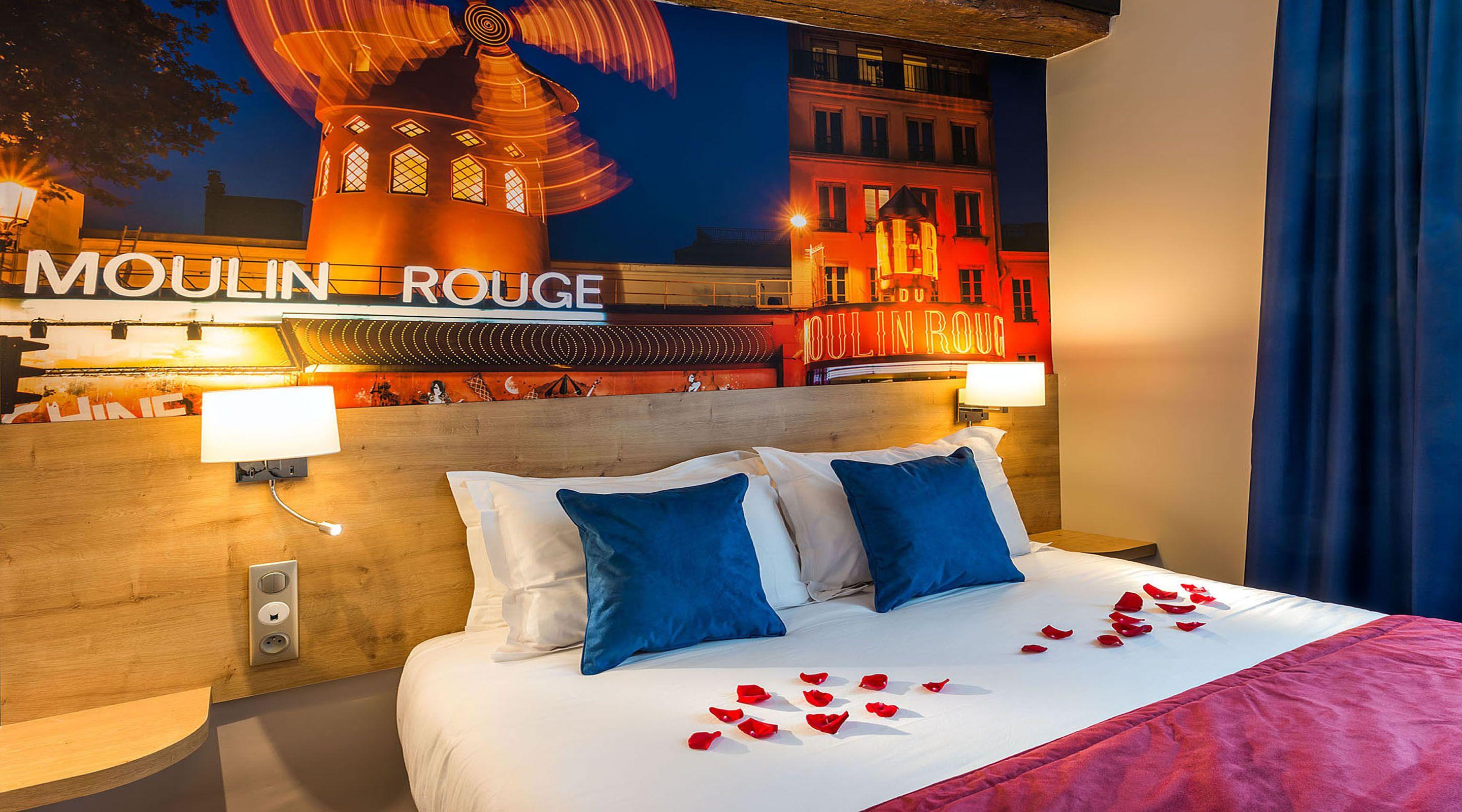 Midnight Hotel Paris